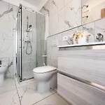 Colorful Living بيبيوني