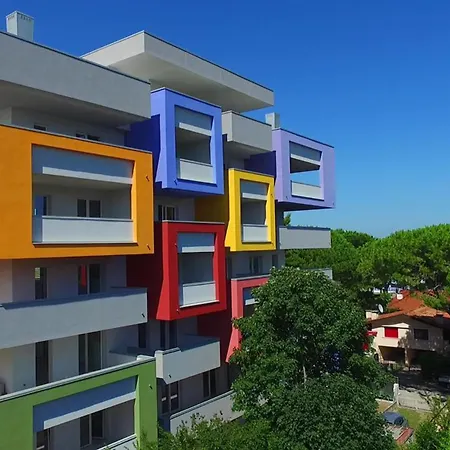 Colorful Living * بيبيوني